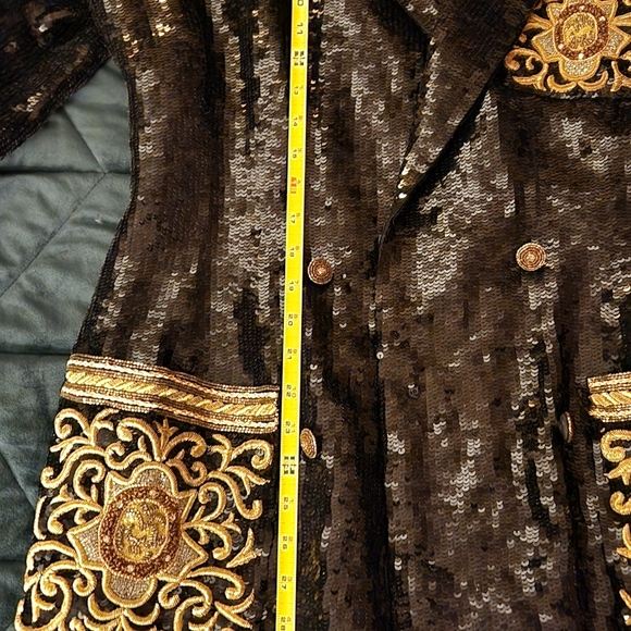 VintageBlack and Gold Sequin Blazer - Picture 15 of 16